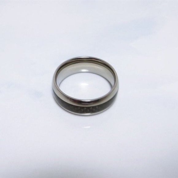 Fantastic Design by WC - Titanium With Carbon Fiber Inlay Size 10 Band/Ring - Picture 2 of 3